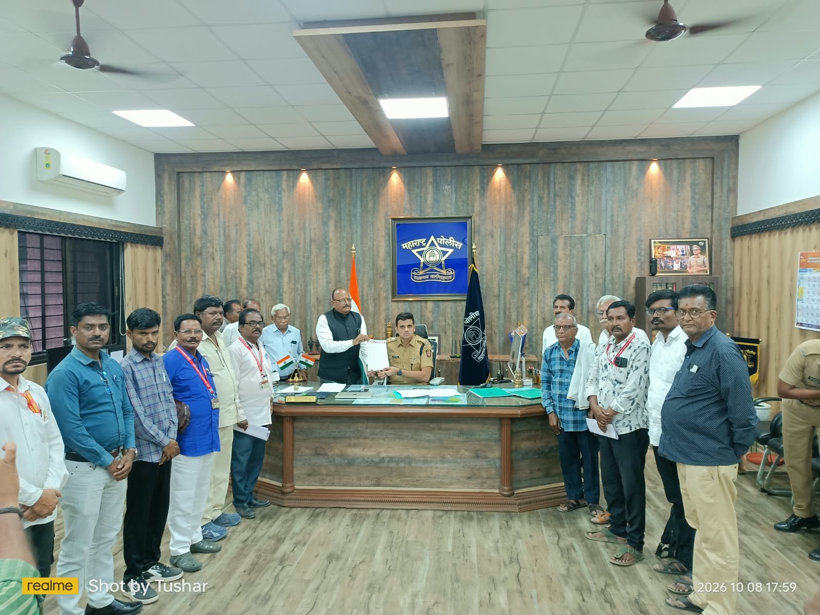 तुषार सायानी संशयास्पद अपघात प्रकरणाची चौकशी व्हावी ! लोकस्वातंत्र्य पत्रकार महासंघाचे अकोला पोलिस अधिक्षकांना निवेदन