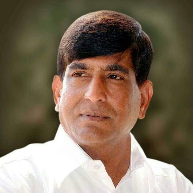 कापुस व सोयाबीन उत्पादक शेतकऱ्यांना २ हेक्टरच्या मर्यादेत प्रति हेक्‍टरी ५ हजार रुपये ऐवजी धान उत्पादकांच्या धर्तीवर प्रति हेक्‍टरी २०,०००/ रुपयांचे अर्थ सहाय्य द्या