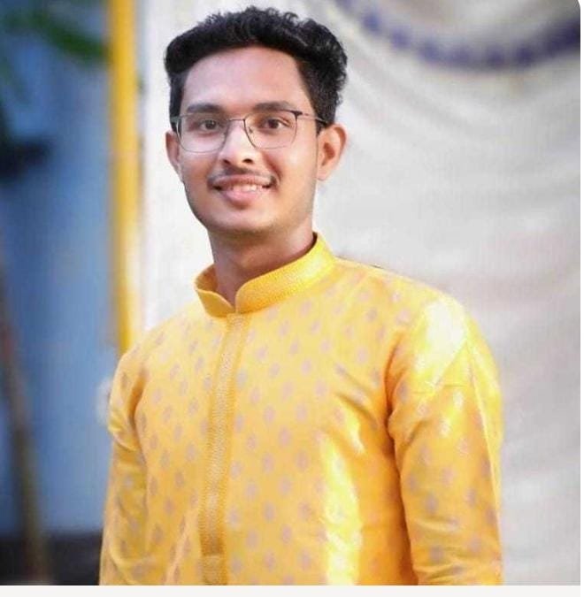 मयत अक्षयच्या कुटुंबियास मुख्यमंत्री सहायता निधीमधून मदत द्या