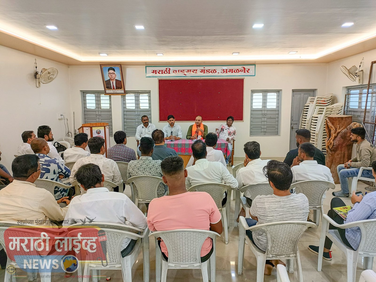 भाजपा अनुसूचित जाती व जमातीच्या मोर्चा प्रदेश उपाध्यक्ष यांची अमळनेर येथे भेट