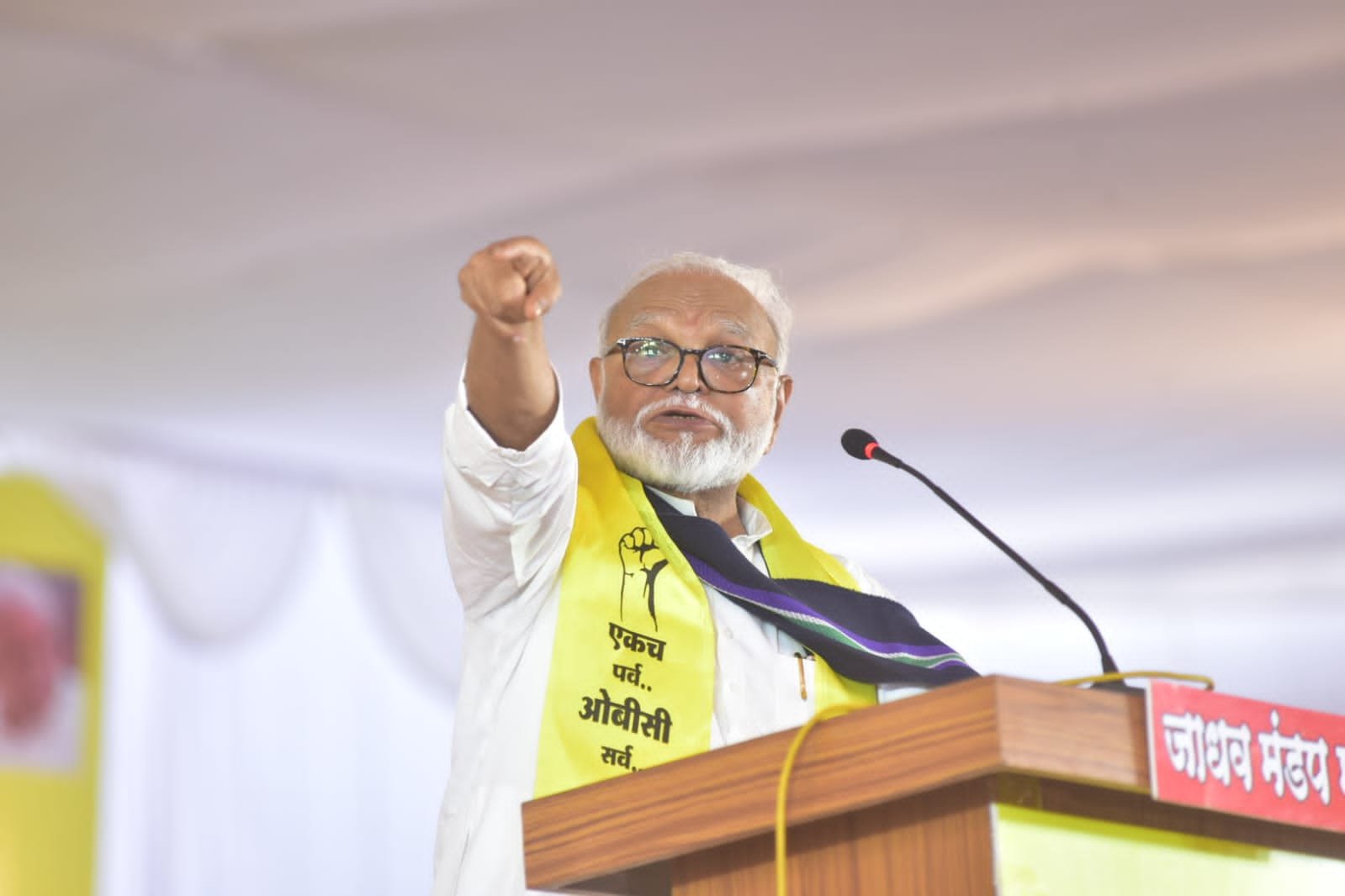 सांगलीत ओबीसी महाएल्गार मेळाव्यात हजारो ओबीसी बांधवांची उपस्थिती*  *राज्यातील शांतता आणि बंधुभाव अबाधित रहावे – मंत्री छगन भुजबळ*  *आरक्षणाच्या प्रश्नावर सर्व राजकीय पक्षांनी आपली भूमिका स्पष्ट करावी – मंत्री छगन भुजबळ*