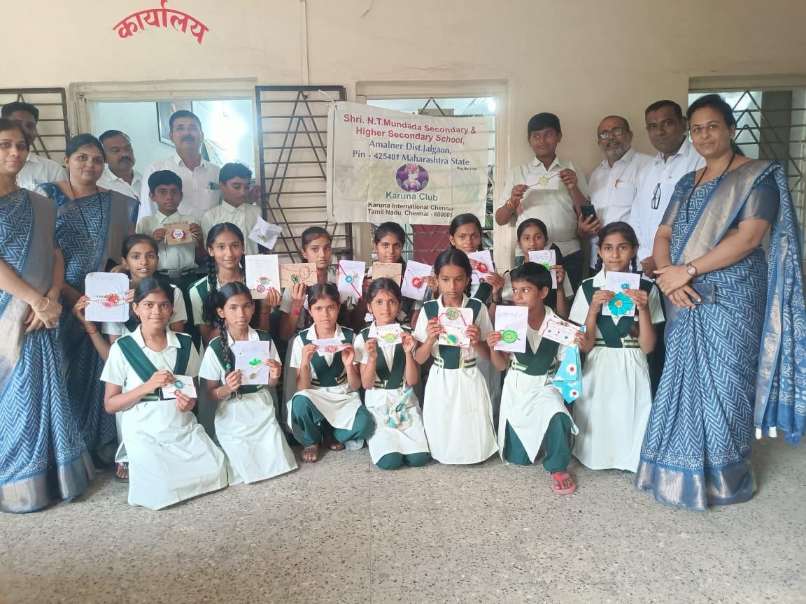 मुंदडा माध्यमिक व उच्च माध्यमिक विद्यालयात, रक्षाबंधनाच्या निमित्ताने पर्यावरण पुरक राखी बनविण्यासाठी कार्यशाळा संपन्न