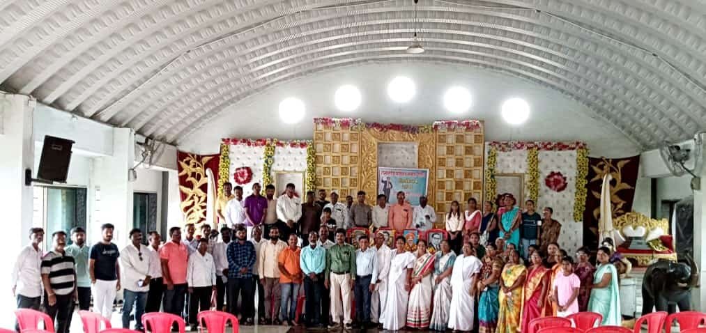 जानेवारी 2025 मध्ये एरंडोल येथे होणार राज्यस्तरीय संविधान सन्मान परिषद  राज्यस्तरीय संविधान सन्मान परिषदेची प्रथम नियोजन सभा एरंडोल येथे उत्साहात संपन्न