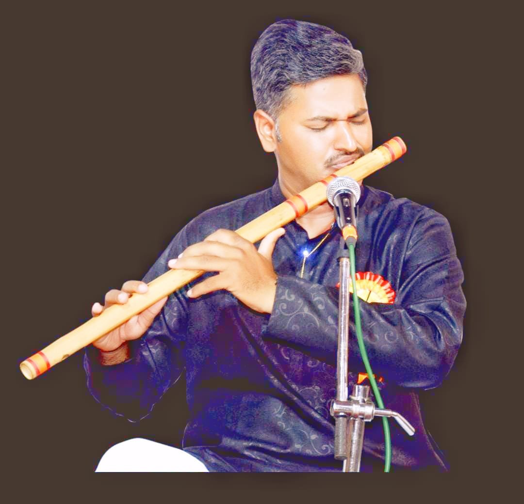 धरणगावात श्री आदिनाथ दिगंबर जैन मंदिर ट्रस्ट तर्फे एकदिवसीय बासरीवादन कार्यशाळेचे विनामूल्य आयोजन