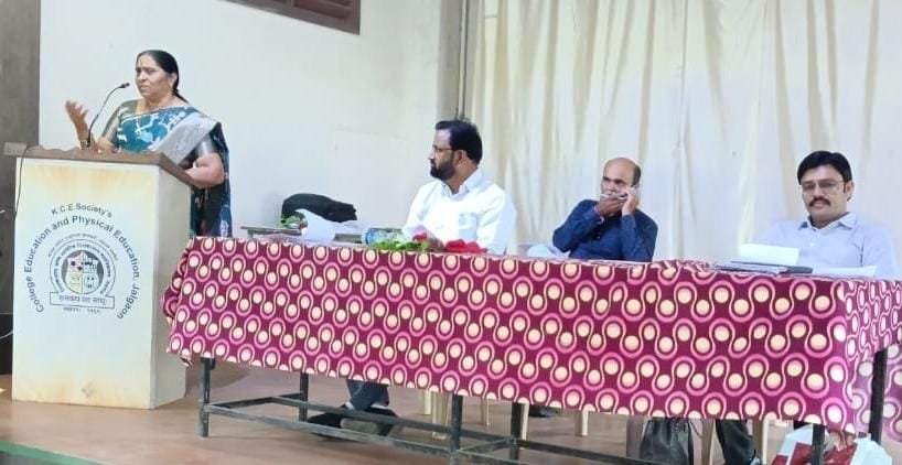 शालेय परिसरात विद्यार्थी विद्यार्थिनींच्या सुरक्षेचे उपाय करावे  -गटशिक्षणाधिकारी सरला पाटील