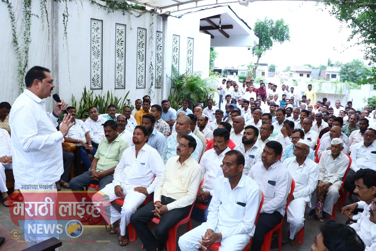 १२ ऑगस्ट रोजीच्या ना.अजित पवारांच्या अमळनेर दौऱ्याची तयारी जोरदार सुरु  शेतकरी संवाद व विद्यार्थी संवाद मेळाव्यासह महायुती समेट बैठकही होणार  नियोजन बैठकीत मंत्री अनिल पाटलांनी केले मार्गदर्शन