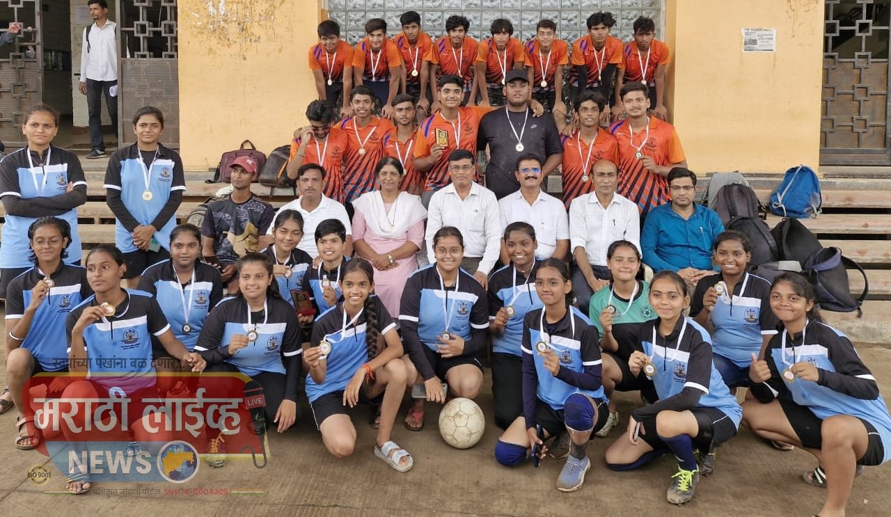 *स्वामी विवेकानंद कनिष्ठ महाविद्यालयास मनपास्तरीय आंतर शालेय फुटबॉल स्पर्धेत १९ वर्षाखालील गटात दुहेरी मुकुट.*