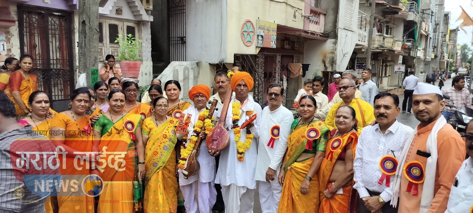 सुरत येथे संतशिरोमणी नामदेव महाराज संजीवन समाधी सोहळा उत्साहात साजरा.  सत्कार करताना शाल बुके न देता शैक्षणिक साहित्य देऊन स्वागत करावे- डॉ.मनिलाल शिंपी