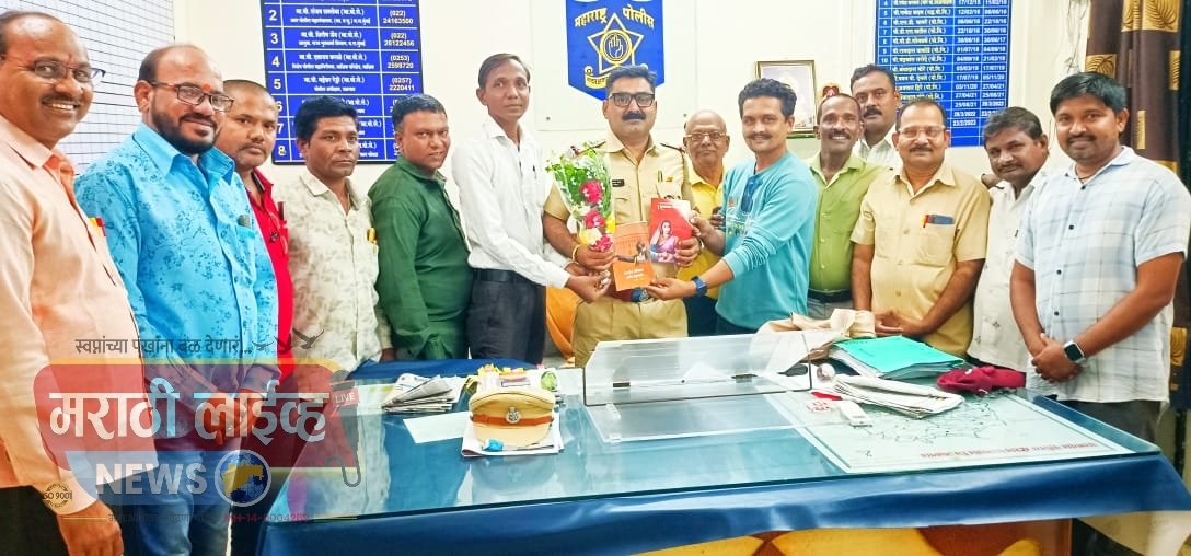 धरणगाव तालुका अधिकृत पत्रकार संघाच्या वतीने नवनियुक्त पो.नि. पवन देसले यांचे स्वागत  ▪️कायदा सुव्यवस्था राखण्यासाठी सर्वोतोपरी सहकार्य करू; राजेंद्र वाघ