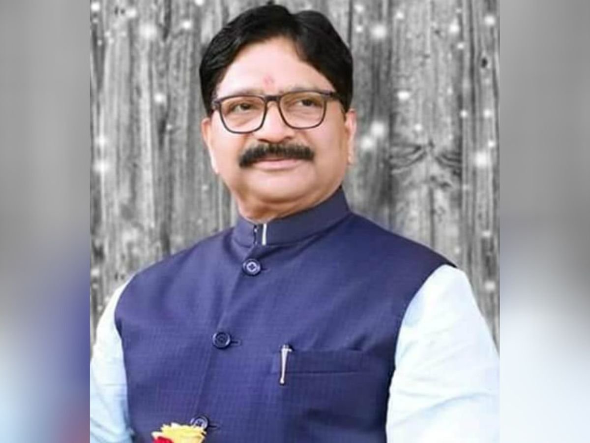 महाराष्ट्र राज्यातील सर्वसामान्याच्या अस्मितेचा प्रश्न असल्याने मराठी भाषेला अभिजात भाषेचा दर्जा द्या खासदार रविंद्र वायकर यांनी लोकसभेत निवेदनाद्वारे केलेली मागणी