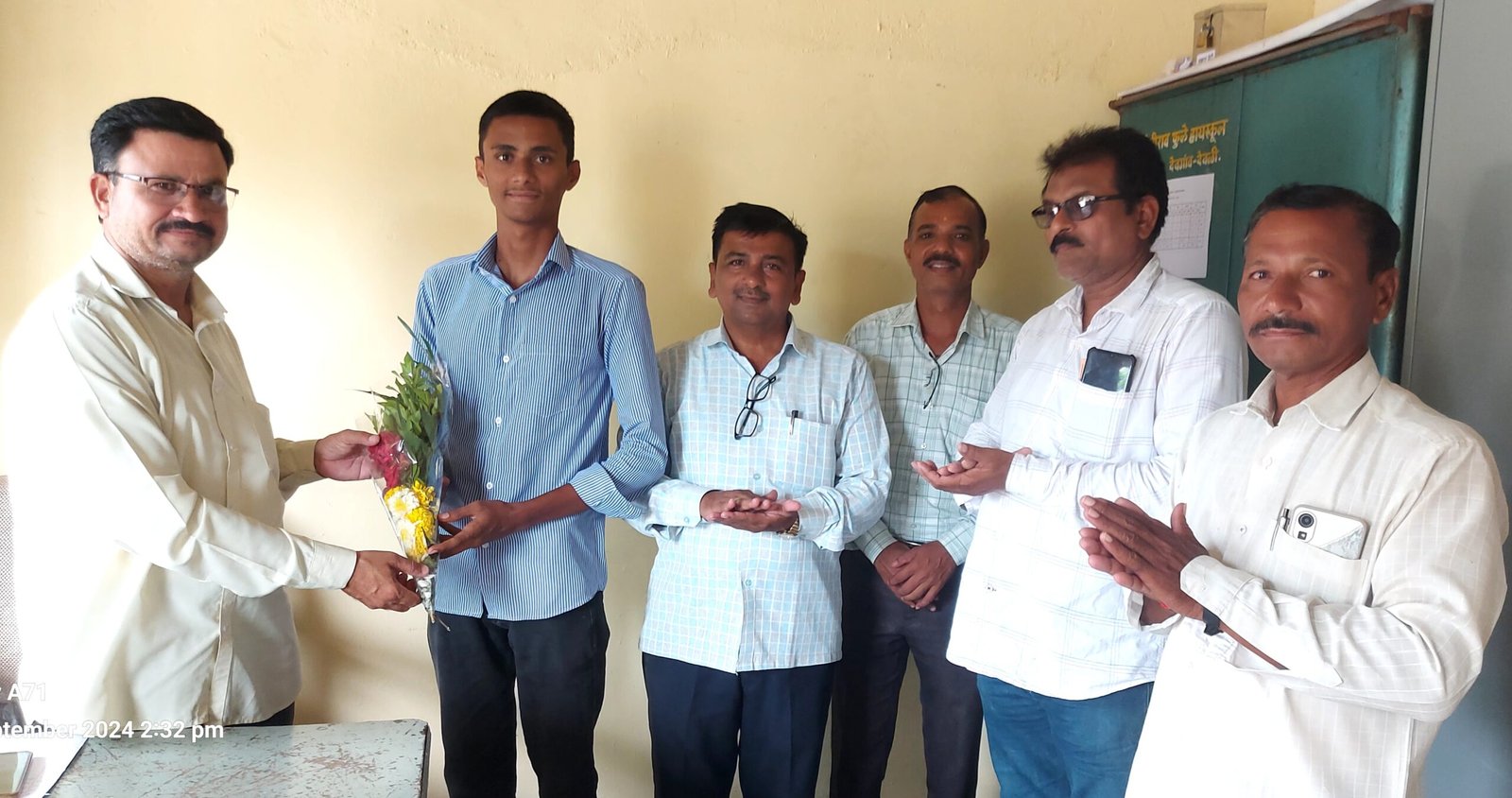 भारतीय सेना मध्ये पकंज पाटीलची निवड: प्रेरणादायक कथा, शाळेतील शिक्षकांनी  माजी  विद्यार्थ्यांचा केला सत्कार