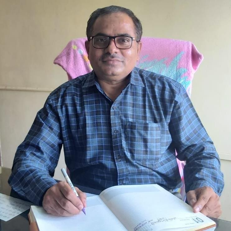 जळगाव माध्यमिक विभागाचाअतिरिक्त कार्यभार बोर्डाचे सहसचिव एम. व्ही.कदम यांच्याकडे