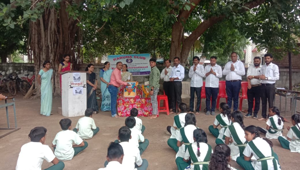 स्व सौ पद्मावती नारायणदास मुंदडा विद्यालयात शिक्षक दिन संपन्न