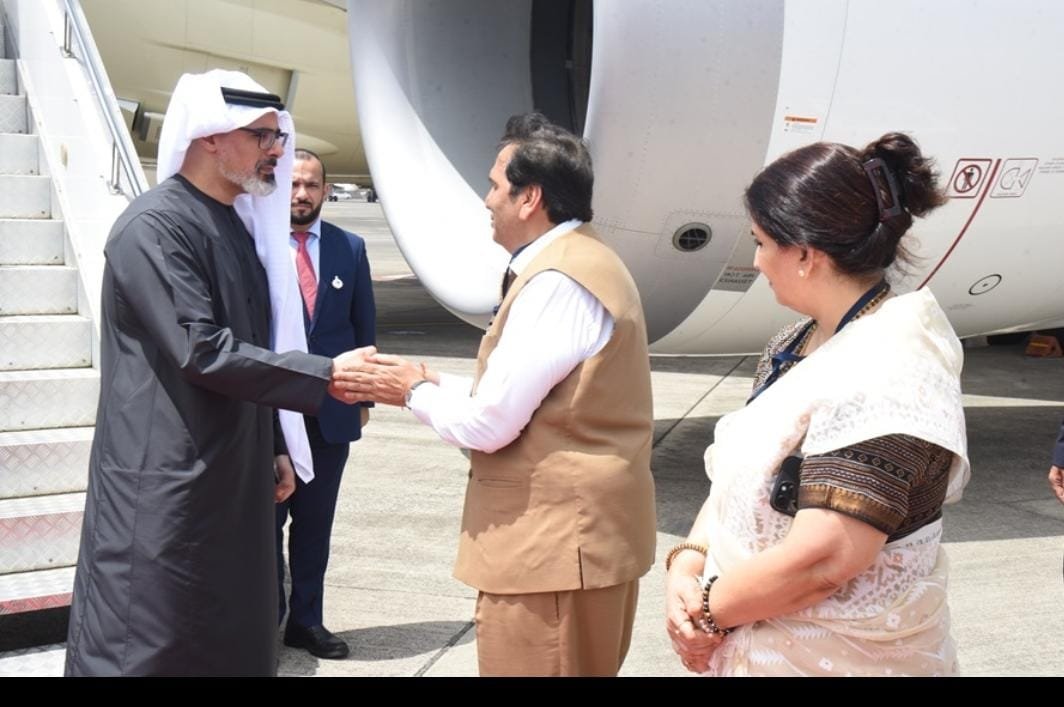 अबू धाबीच्या राजकुमारांचे मुंबईत आगमन