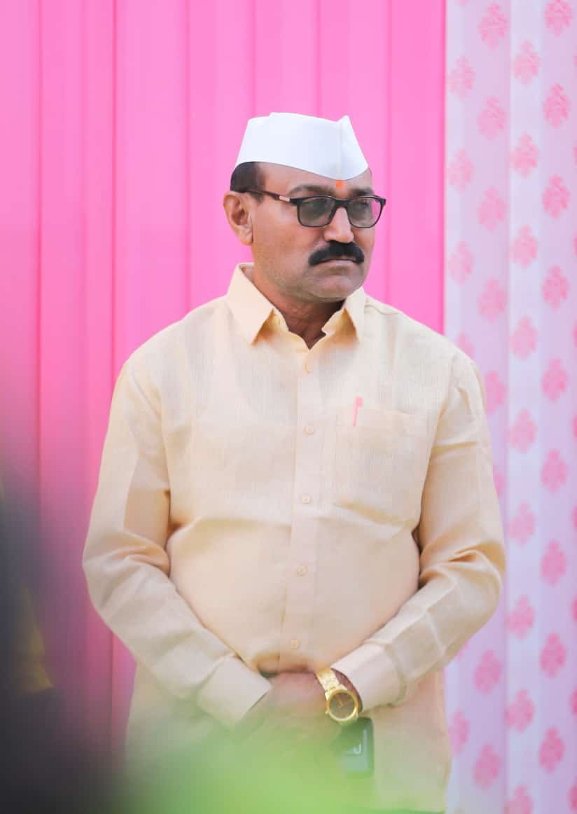 विजय महाजन यांची ग्रामसेवक युनीयनच्या जळगांव जिल्हा मानद अध्यक्ष पदी निवड
