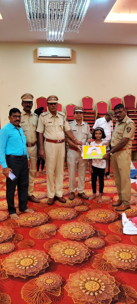 सार्वजनिक गणेशोत्सव महामंडळ भव्य चित्रकला स्पर्धेला उस्फूर्त प्रतिसाद