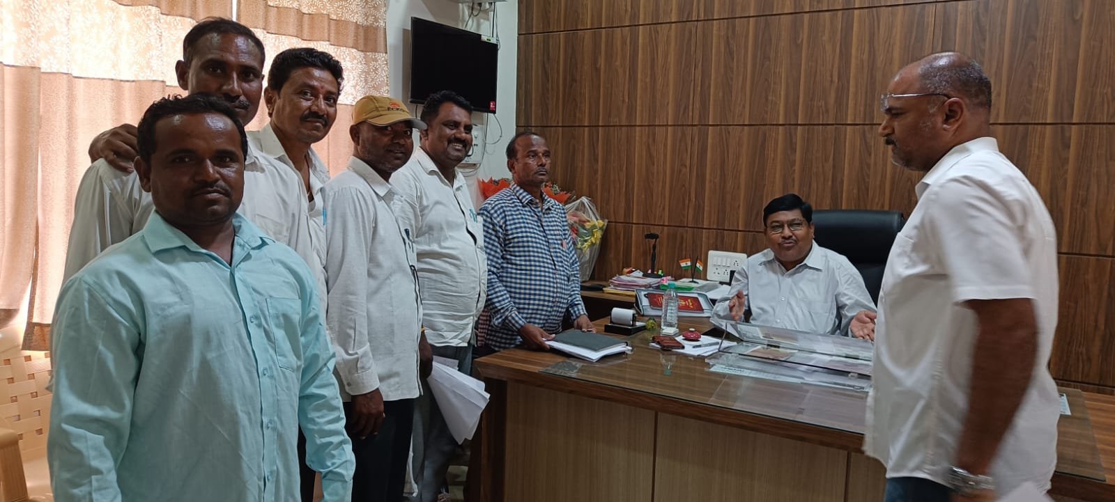 ग्रामपंचायत कर्मचारी यांचे वेतन रखडले..