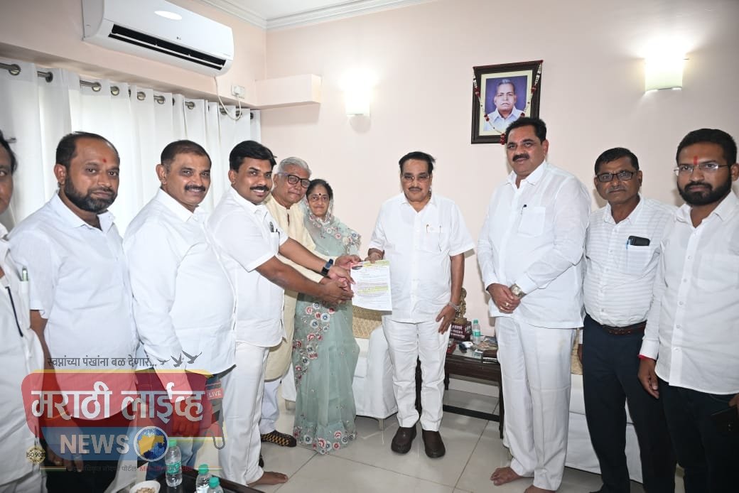 दिल्ली येथे भारत सरकारचे केंद्रीय जलशक्ती मंत्री ना.सी.आर.पाटील यांच्या उपस्थितीत पाडळसरे धरण आंदोलन समितीच्या पदाधिकारी यांची बैठक संपन्न..