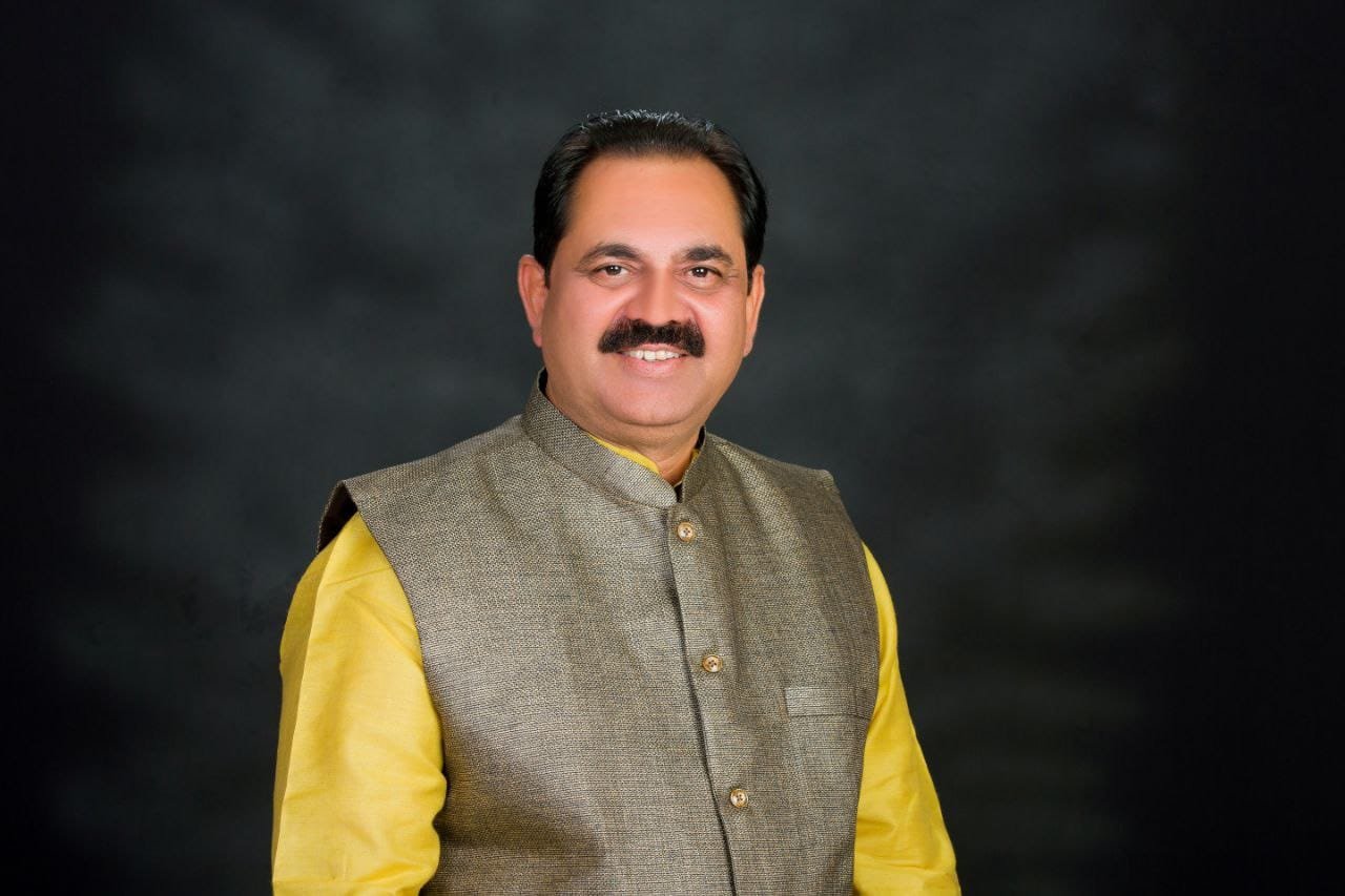 अमळनेर शहरात अजून पाच कोटींच्या विकासकामांना मंजुरी -,मंत्री अनिल पाटील, शहरातील महत्वपूर्ण रस्त्यांसह इतर विकास कामांचा समावेश