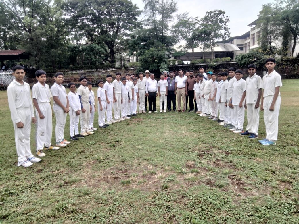 डी एन ठाकरे कनिष्ठ महाविद्यालयाचा क्रिकेट संघाची तालुकास्तरीय स्पर्धेत यशस्वी घोडदौड,डॉ.मनिलाल शिंपी हे महाविद्यालयाच्या क्रिकेट संघाच्या विजयाचे खरे शिल्पकार -करसन ठाकरे.