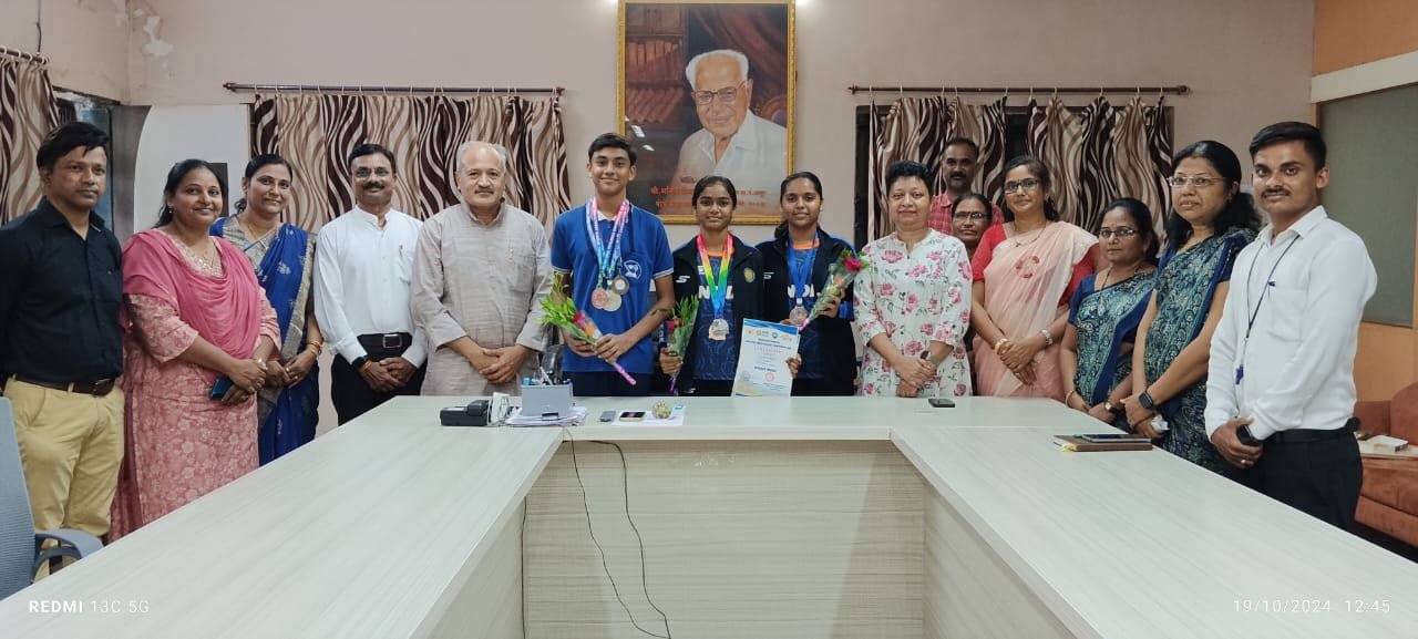 ऑक्सफर्ड इंग्लिश मीडियम स्कूलच्या विद्यार्थ्यांचे राष्ट्रीय तसेच आंतरराष्ट्रीय स्तरावर यश