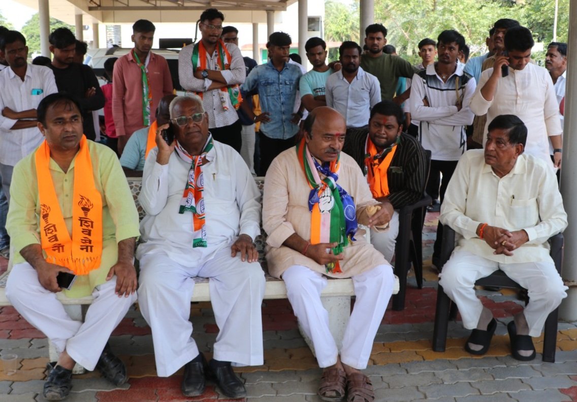 कृषीभूषण माजी आमदार साहेबराव पाटील यांचा महाविकास आघाडीला पाठिंबा मिळाला तर अमळनेर विधानसभा निवडणुकीत महाविकास आघाडीचे उमेदवार डॉ अनिल शिंदे यांचा विजय चा मार्ग सुकर..