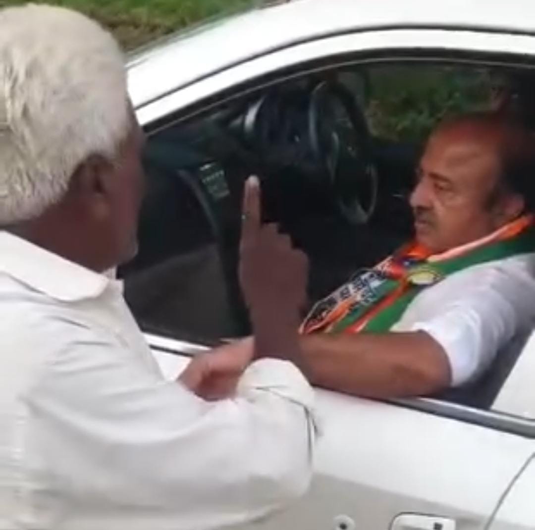 डॉ अनिल शिंदेनी उपचार करून जीवदान दिलेले रुग्ण प्रचारादरम्यान भेटून व्यक्त करतायेत ऋण, तीन दशकांपासून तालुक्याची सेवा करणाऱ्या डॉक्टरांची यंदा करणार मतांद्वारे परतफेड