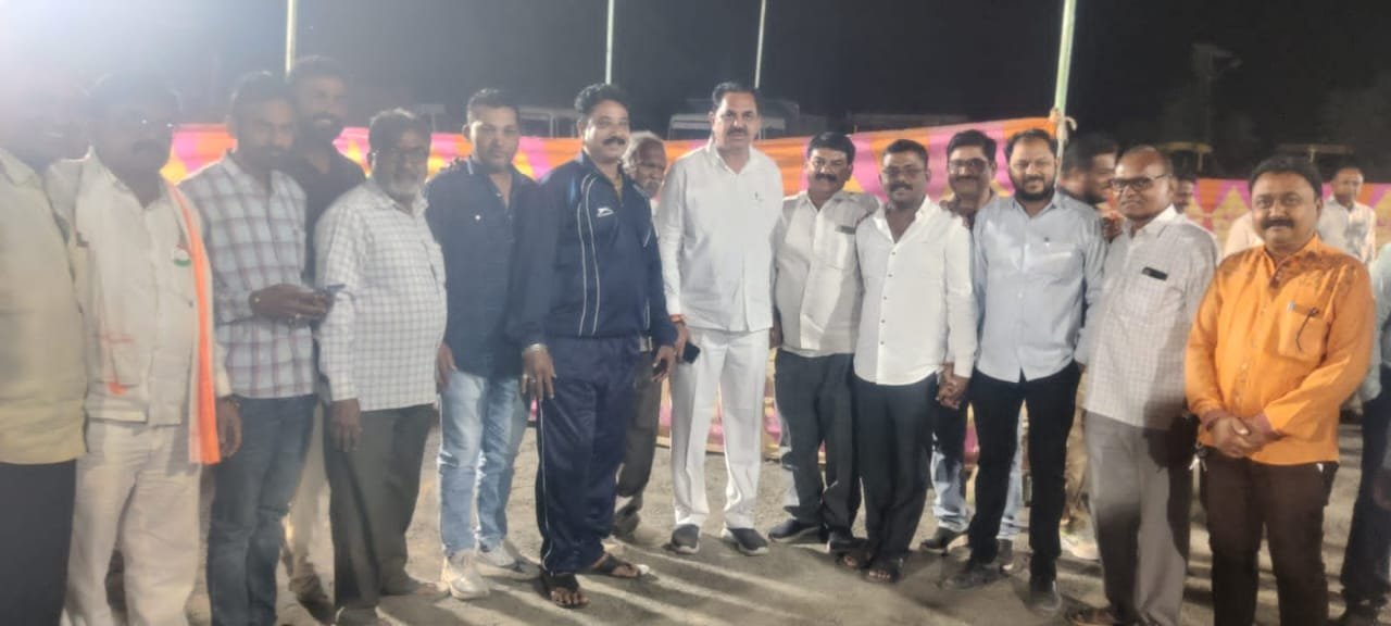 जो आपल्या मातीचा तोच आपल्या जातीचा  मंत्री अनिल पाटलांसाठी एकवटले अमळनेरचे असंख्य माजी नगरसेवक, शहरात मताधिक्य देण्याचा निर्धार