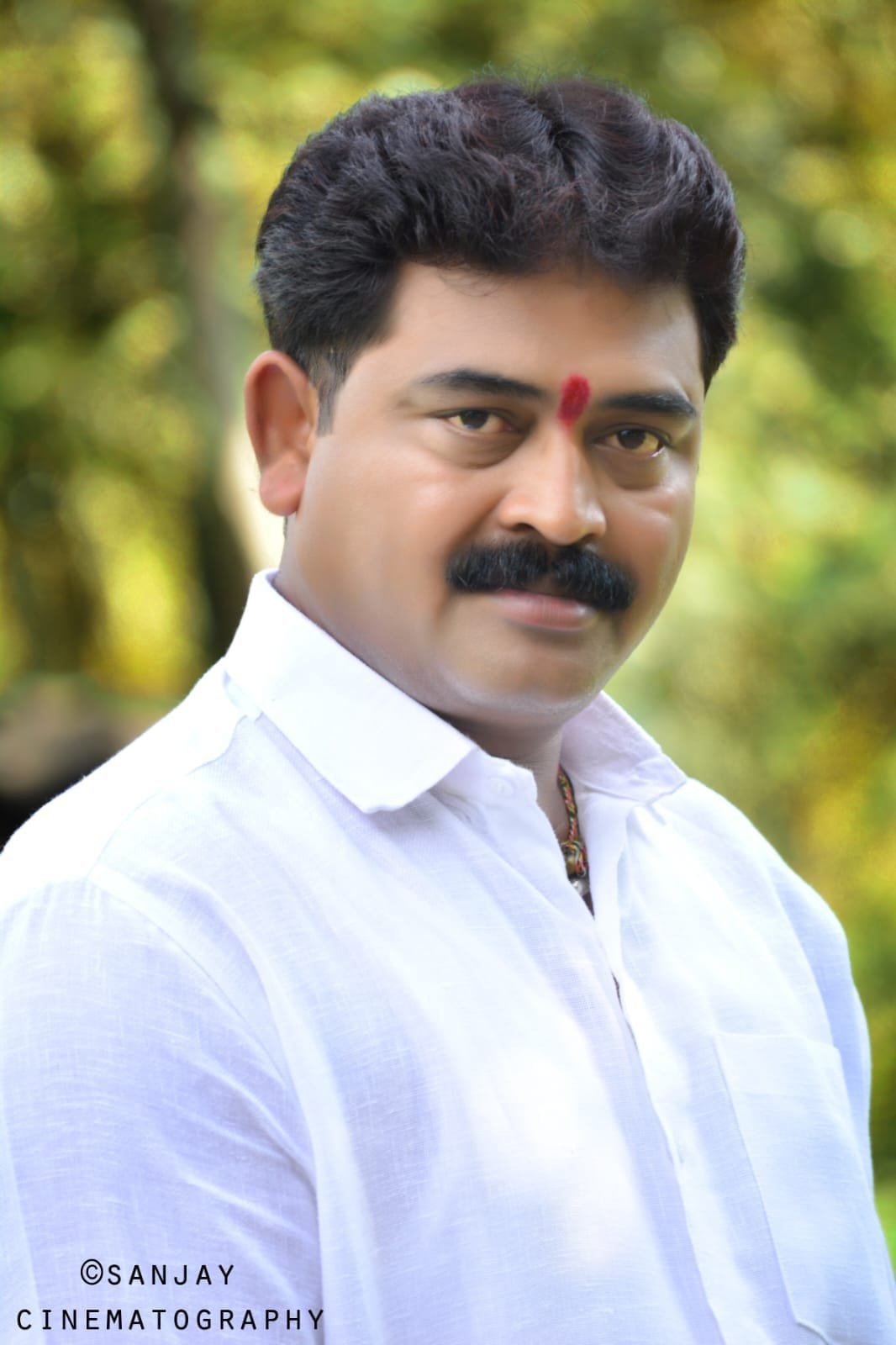 ना जाहीरनामा, ना व्हिजन,, चाललेत आमदार व्हायला  शिरीष चौधरींच्या प्रचारात सुज्ञ व जेष्ठ नागरिक दाखवा आणि लाख रुपये मिळवा- विनोद लांबोळे