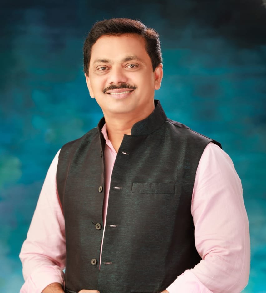 मतदानाच्या दुसऱ्या दिवशी शाळांना सुट्टी द्या-अनिल बोरनारे यांची मागणी