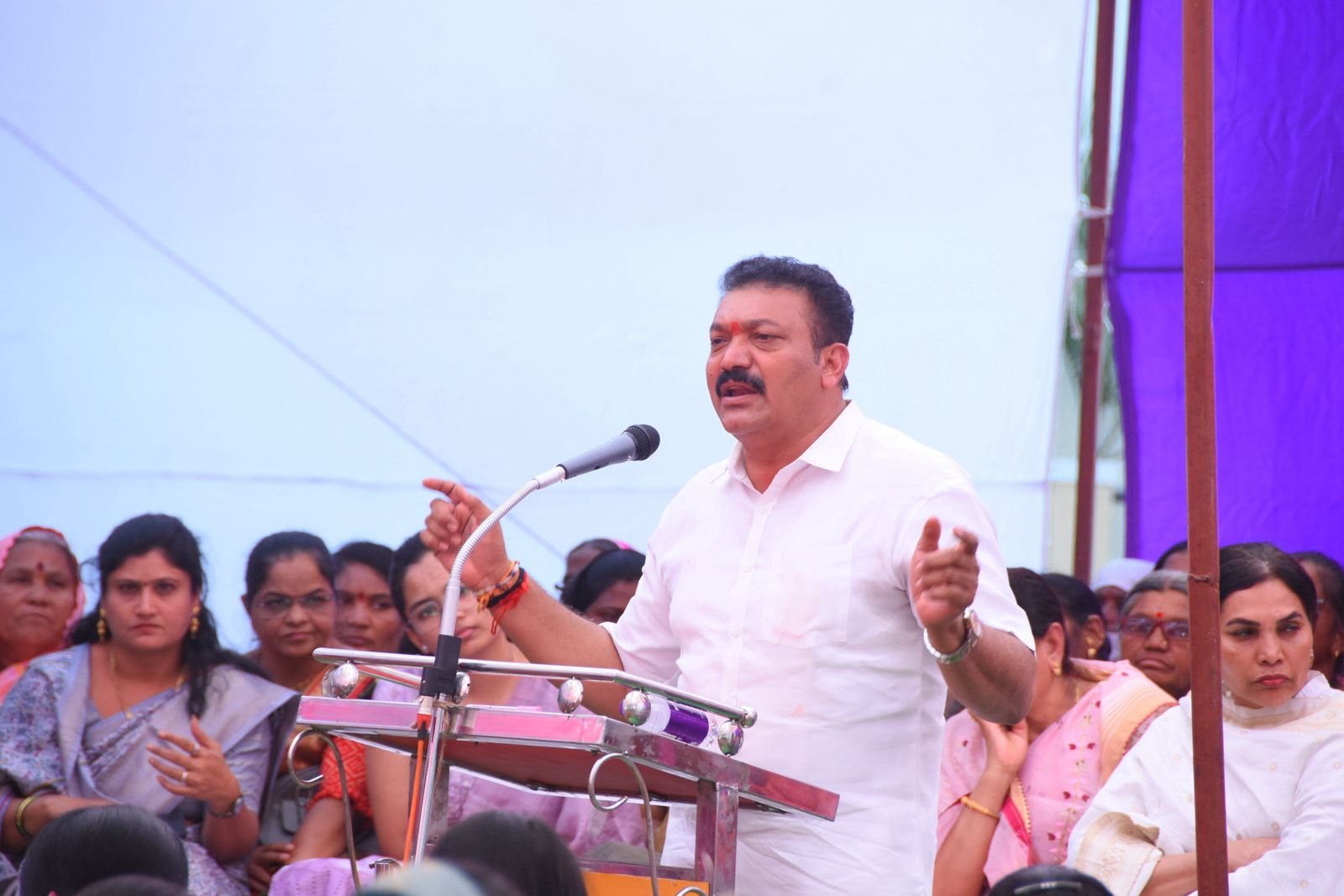 महिला बचत गट मेळावा: स्वावलंबनासाठी नवीन व्यवसाय कल्पना, महिलांना उत्स्फूर्त पाठिंबा