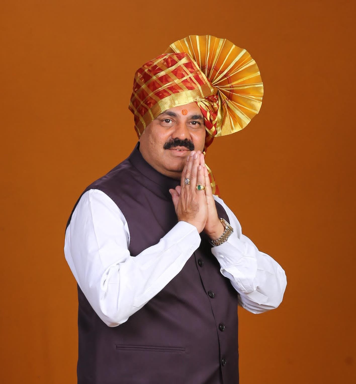 अमळनेर मतदारसंघाचे भविष्य उज्वल करण्यासाठी आज मतदान करा-मंत्री अनिल पाटील  मतदानापासून वंचित न राहता जास्तीतजास्त मतदान करण्याचे केले आवाहन