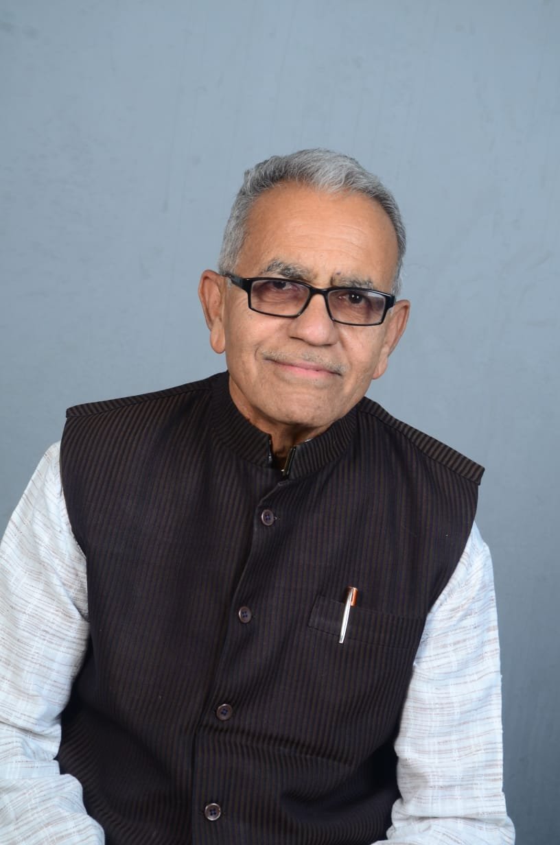 आमदार जयकुमार रावलांना मंत्रीमंडळात स्थान द्यावे- दिलीप पवार*