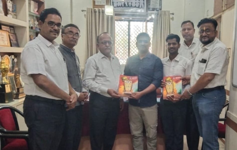 प्रतापच्या तिघांची जिल्हा न्यायालयात लिपिक पदावर निवड*