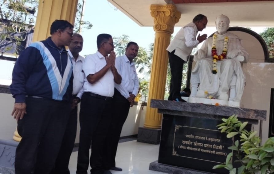 कर्मयोगी, दानशूर प्रताप शेठजी यांना अभिवादन: एक आदर्श प्रेरणा
