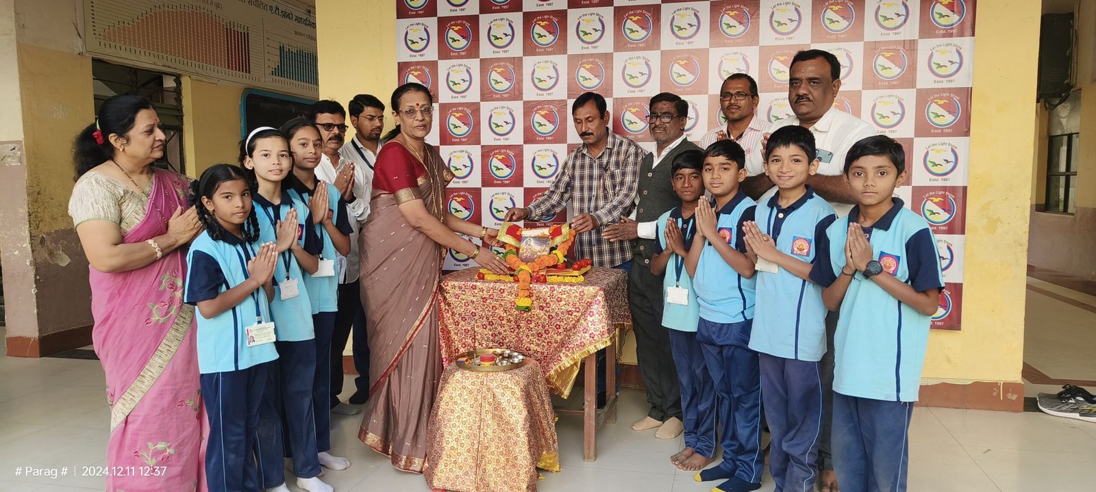 झांबरे विद्यालयात गीता जयंती आणि भाषिक एकता दिन साजरा*