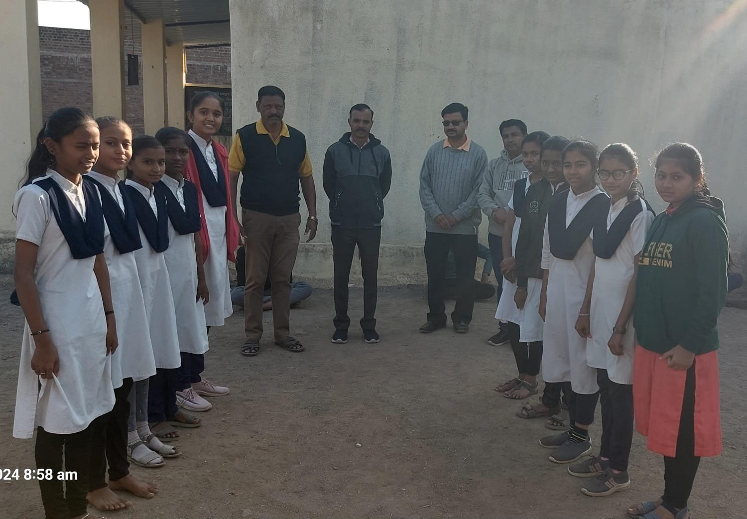 खेळांमुळे नेतृत्व गुणाचा विकास –  मुख्याध्यापक अनिल महाजन,  महात्मा जोतीराव फुले हायस्कूल मध्ये हिवाळी क्रीडा स्पर्धा संपन्न…