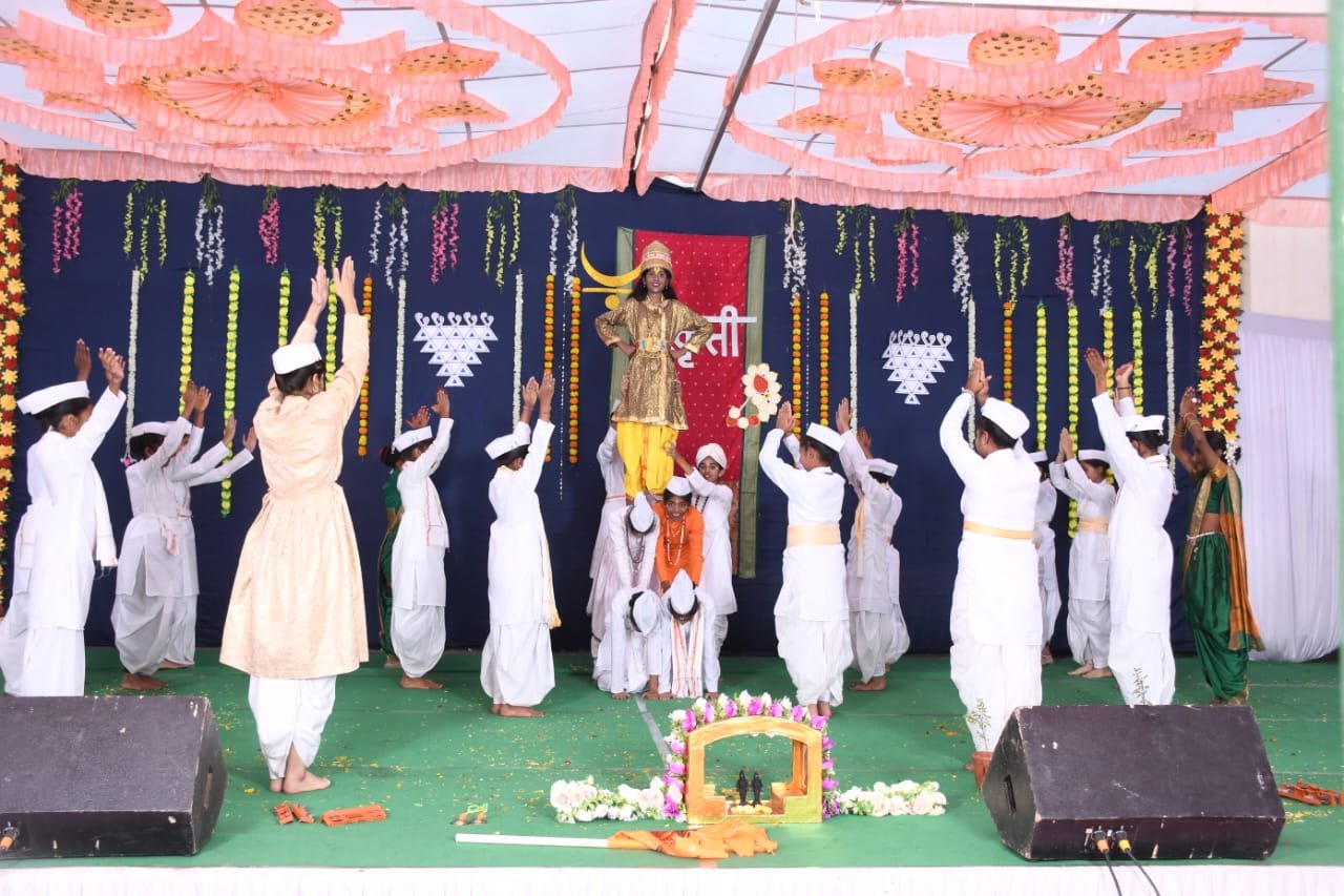 सौ.प.न.लुंकड कन्याशाळेचे वार्षिक स्नेहसंमेलन उत्साहात साजरे