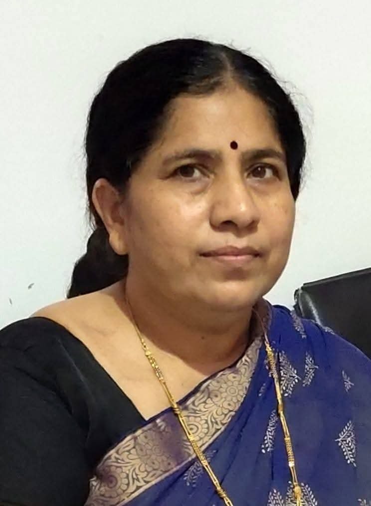 समग्र स्त्रीजाणीवेची उषा हिंगोणेकर यांची कविता “मुद्रा” आता अभ्यासक्रमात.