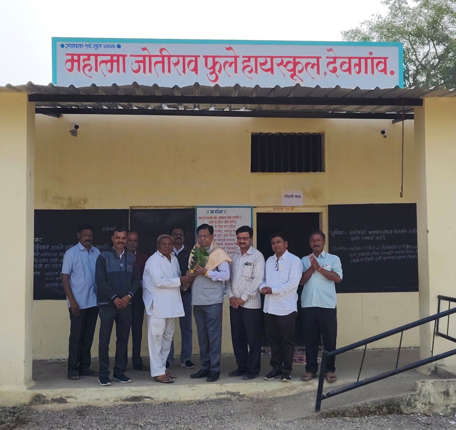 विलासराव पाटील यांचा देवगांव हायस्कूलमध्ये झाला सत्कार: अ.भा.माळी महासंघाच्या राष्ट्रीय अध्यक्षीय पदी निवड