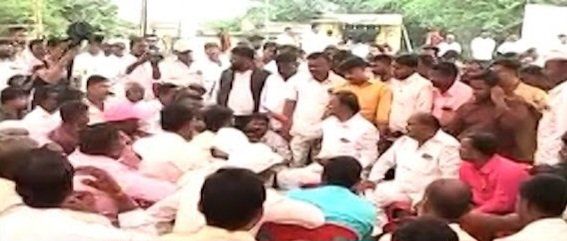 मारकडवाडीतील दडपशाहीतून ईव्हीएम संशयाचे आंदोलन अधिक भडकणार!*, *संजय एम.देशमुख, ( निंबेकर)*,*ज्येष्ठ पत्रकार,अकोला.* *मोबा.क्र. ९८८१३०४५४६*