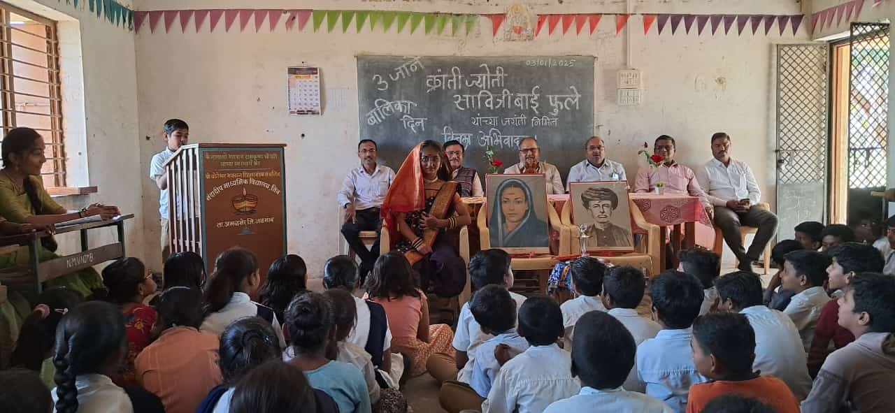 नंदादीप माध्यमिक विद्यालय निंब मध्ये बालिका दिन साजरा