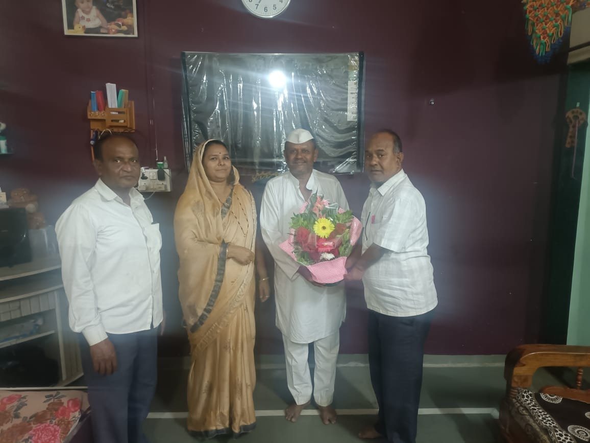 विकास सोसायटीच्या चेअरमन पदी श्री. पितांबर देवराम पाटील यांची ऐतिहासिक निवड!