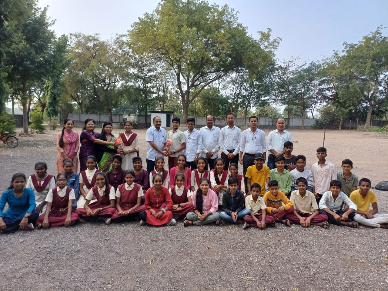 मोंढाळे पिंपी, ता. पारोळा शाळेचा शानदार निकाल – शंभर टक्के यश!**