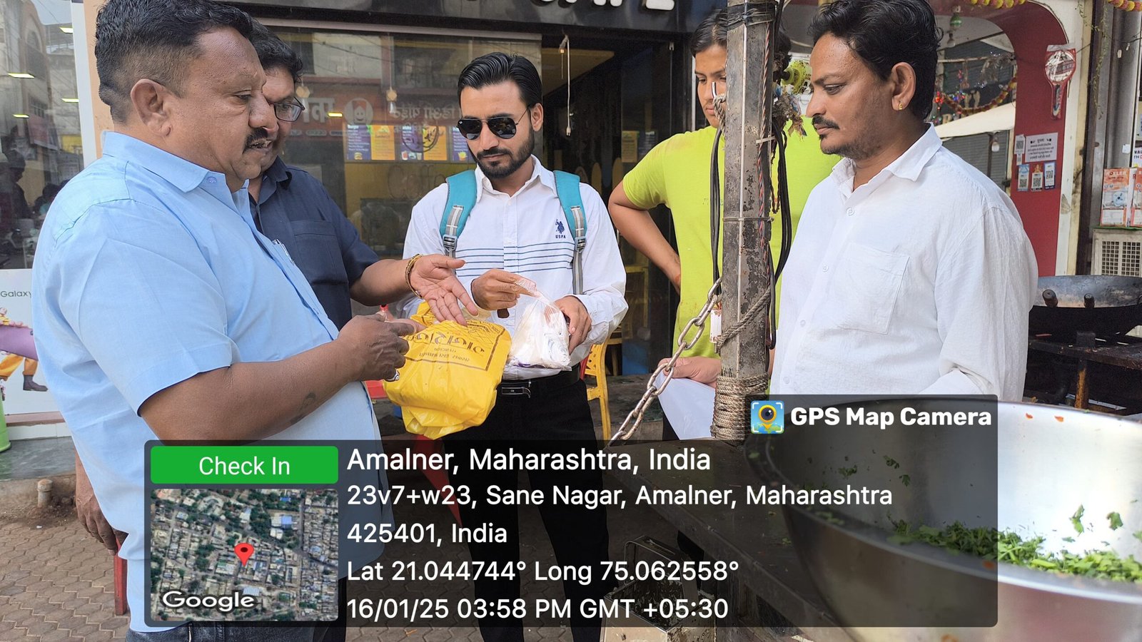 अमळनेर नगर परिषदेची प्लास्टिक बंदी बाबत कारवाई*