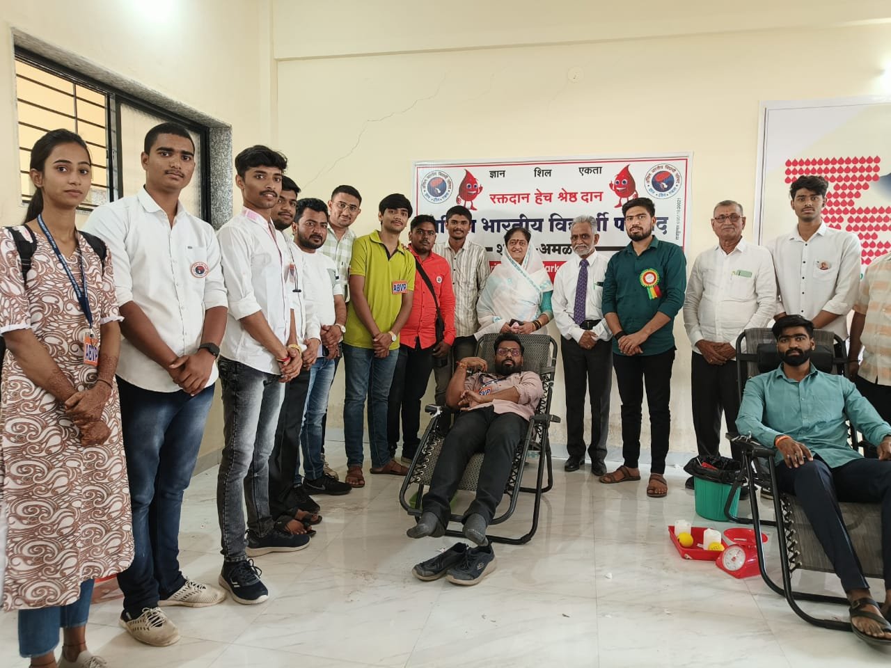 अमळनेरला भव्य रक्तदान शिबीर: अखिल भारतीय विद्यार्थी परिषद व कै. प्रा. आर. के. केले काॅलेज यांचा संयुक्त उपक्रम