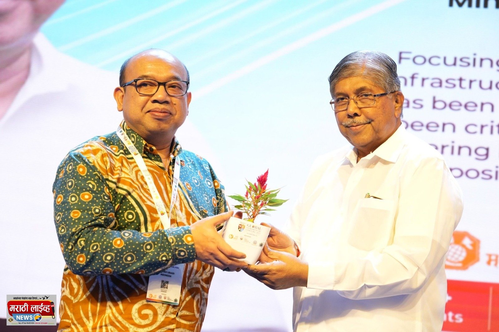 ग्लोबल आंत्रप्रेन्युअर्स कॉन्क्लेव्ह 2025 या उद्योजक परिषदेत उच्च व तंत्र शिक्षण मंत्री चंद्रकांत पाटील यांनी सहभागी होऊन उपस्थित विद्यार्थी, नव उद्योजक आणि मान्यवरांना केले संबोधित*