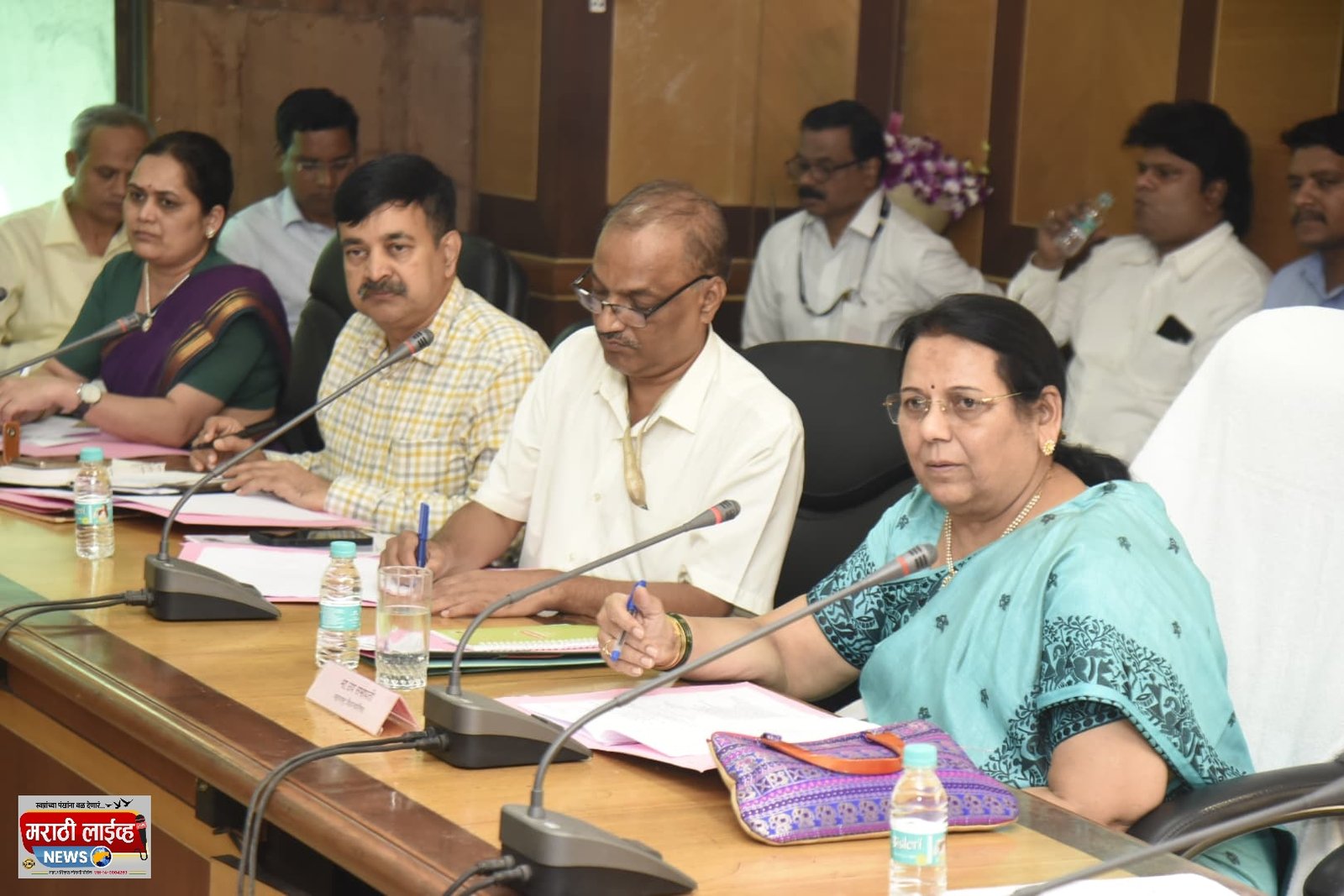 आचार्य बाळशास्त्री जांभेकर ज्येष्ठ पत्रकार सन्मान योजनेतील पेन्शन, नियम व अटी शिथिल करा’, उपसभापती डॉ. नीलम गोऱ्हे यांचे निर्देश*  *पत्रकारांचे कायदेशीर प्रश्न व समस्या मार्गी लावण्यासाठी कायदा सेवा कक्ष स्थापन करावा- डॉ. नीलम गोऱ्हे*