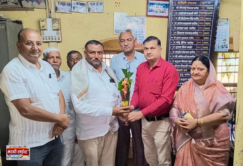 शिरुड वि.का. सह. सोसायटीच्या चेअरमनपदी बापुराव महाजन*