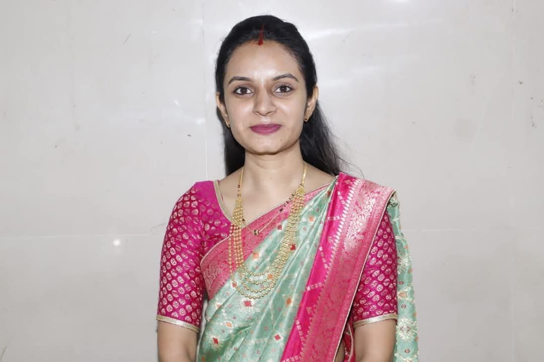 स्वामी समर्थ विद्यालयाच्या मुख्याध्यापिका प्रतीक्षा पाटील यांचे निधन,  उद्या सकाळी 9 वाजता बोरखेडा पिराचे, ता. चाळीसगाव, जिल्हा जळगाव येथे अंत्यविधी होणार..